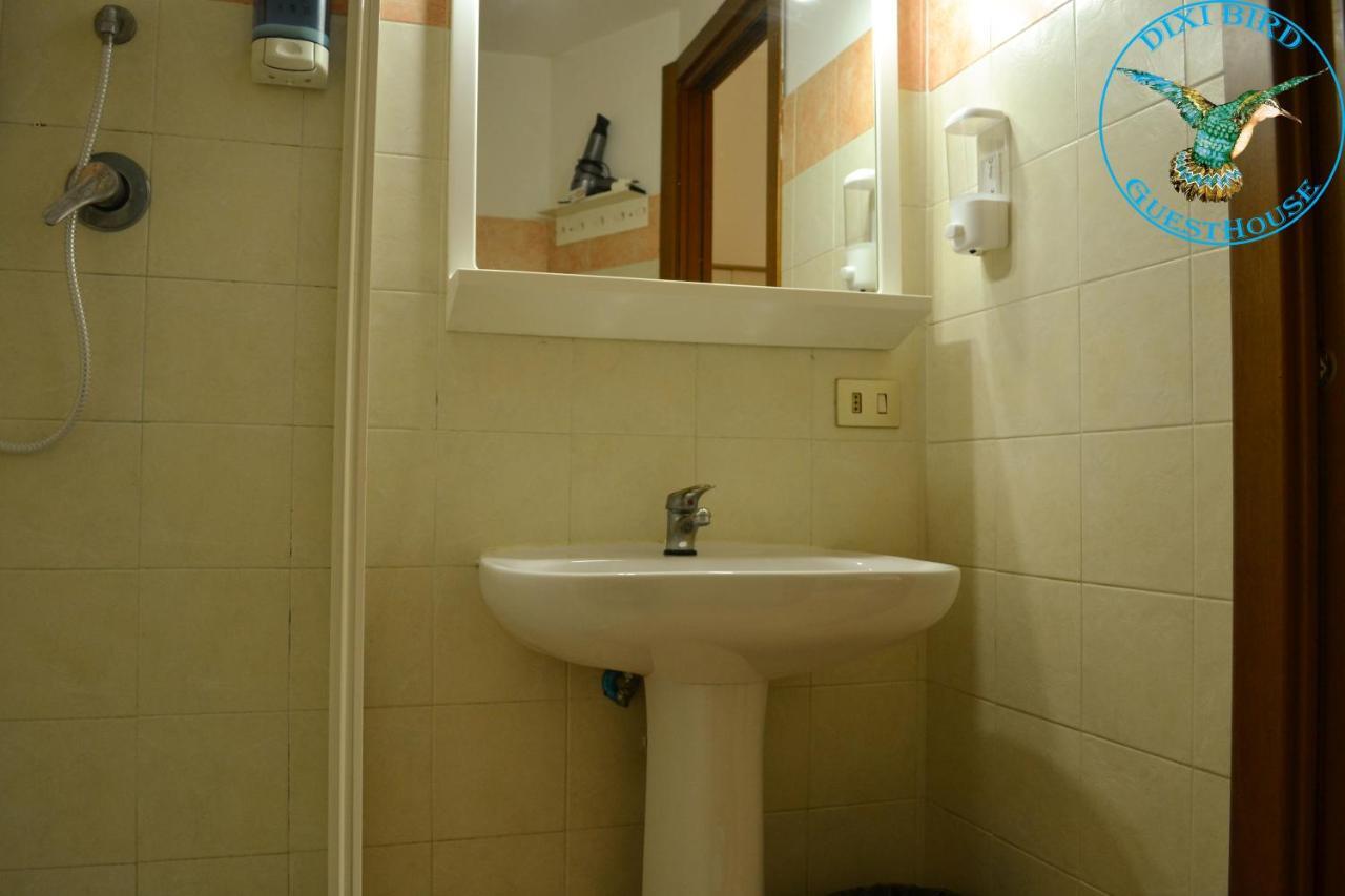 Dixi Bird Guesthouse Рим Экстерьер фото